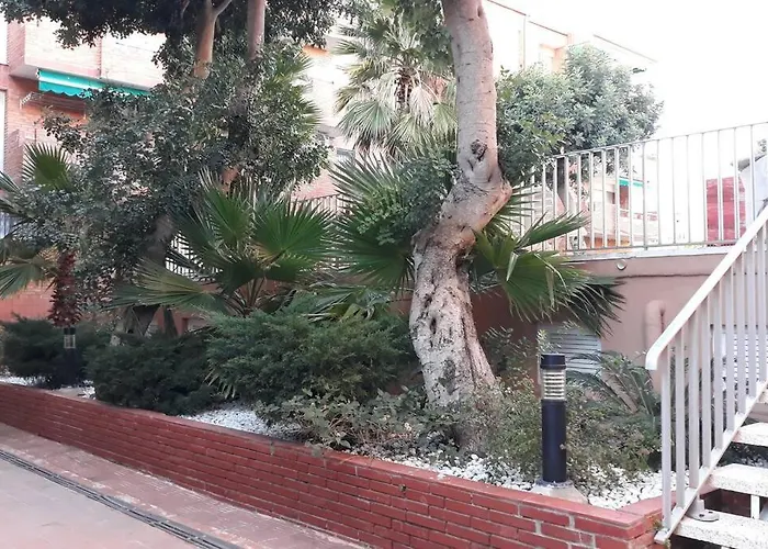 Acogedor Cerca De La Playa * إل فيندريل